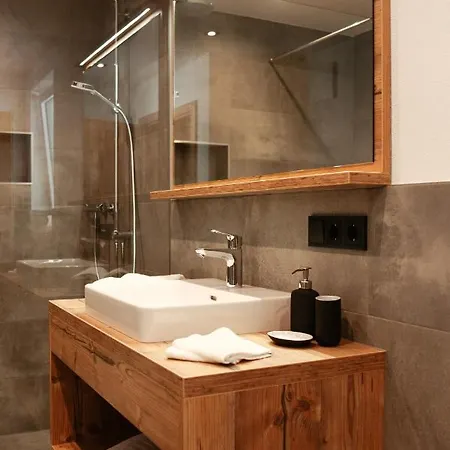 Johann Apartment